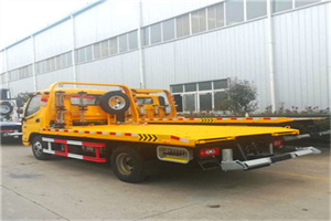 纳雍附近拖车救援搭电